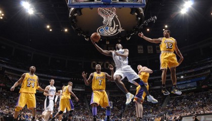 开云真人娱乐官网-球还在滑，瑞士球员先庆祝！神级预判引热议，瑞士队预选赛成绩