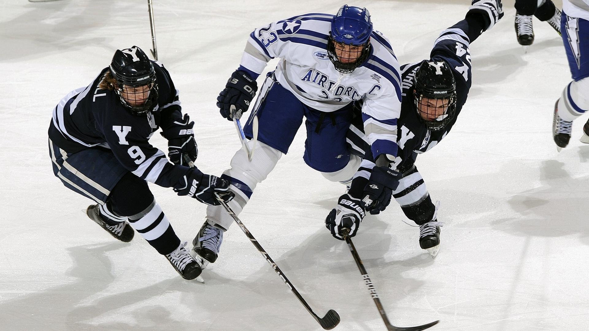 在季后赛中多次成为“救命稻草”，帮助球队完成逆转！，啥叫救命稻草
