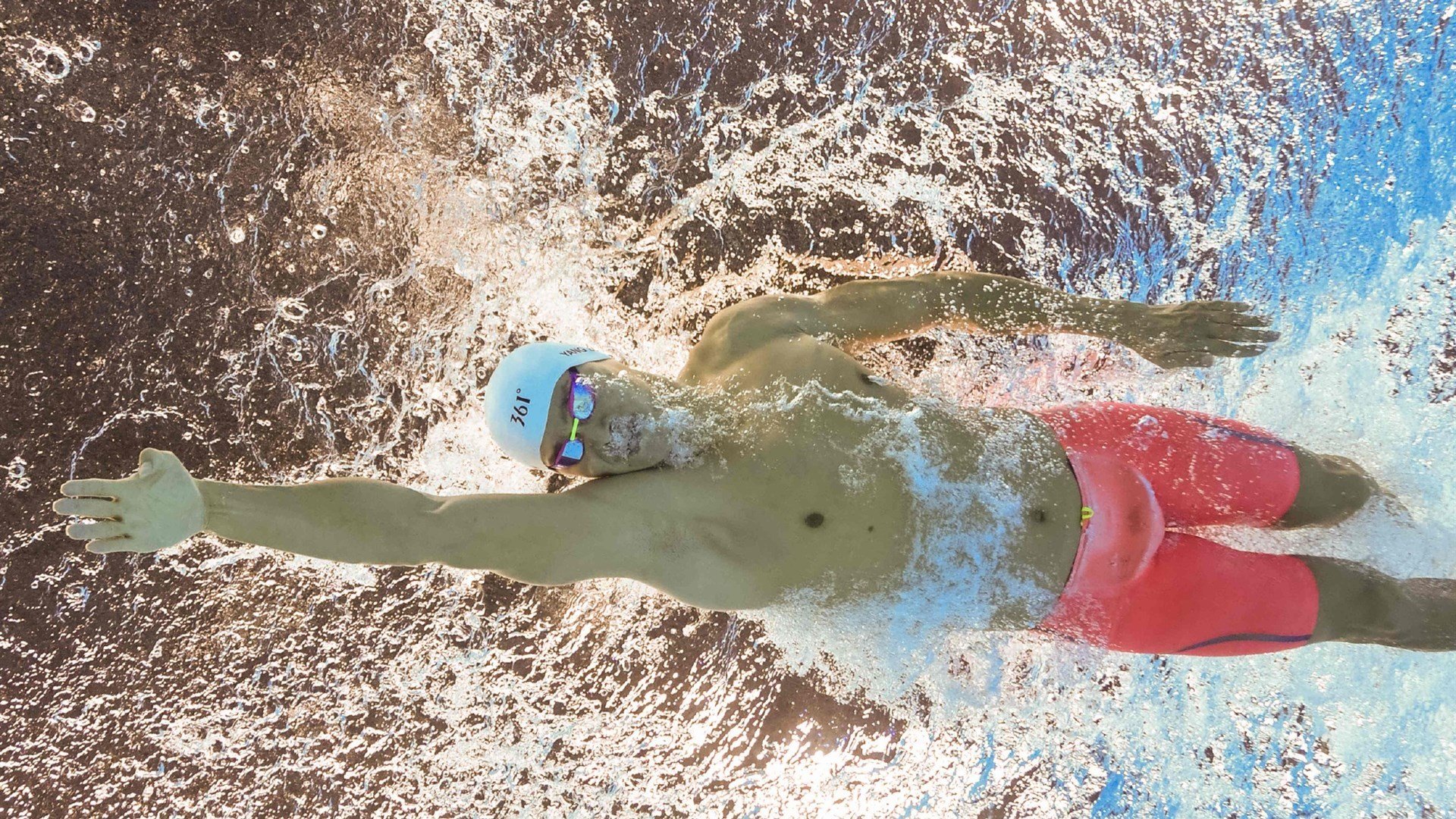 德国女子200米选手在预赛中表现出色，晋级半决赛，德国女子短跑名将