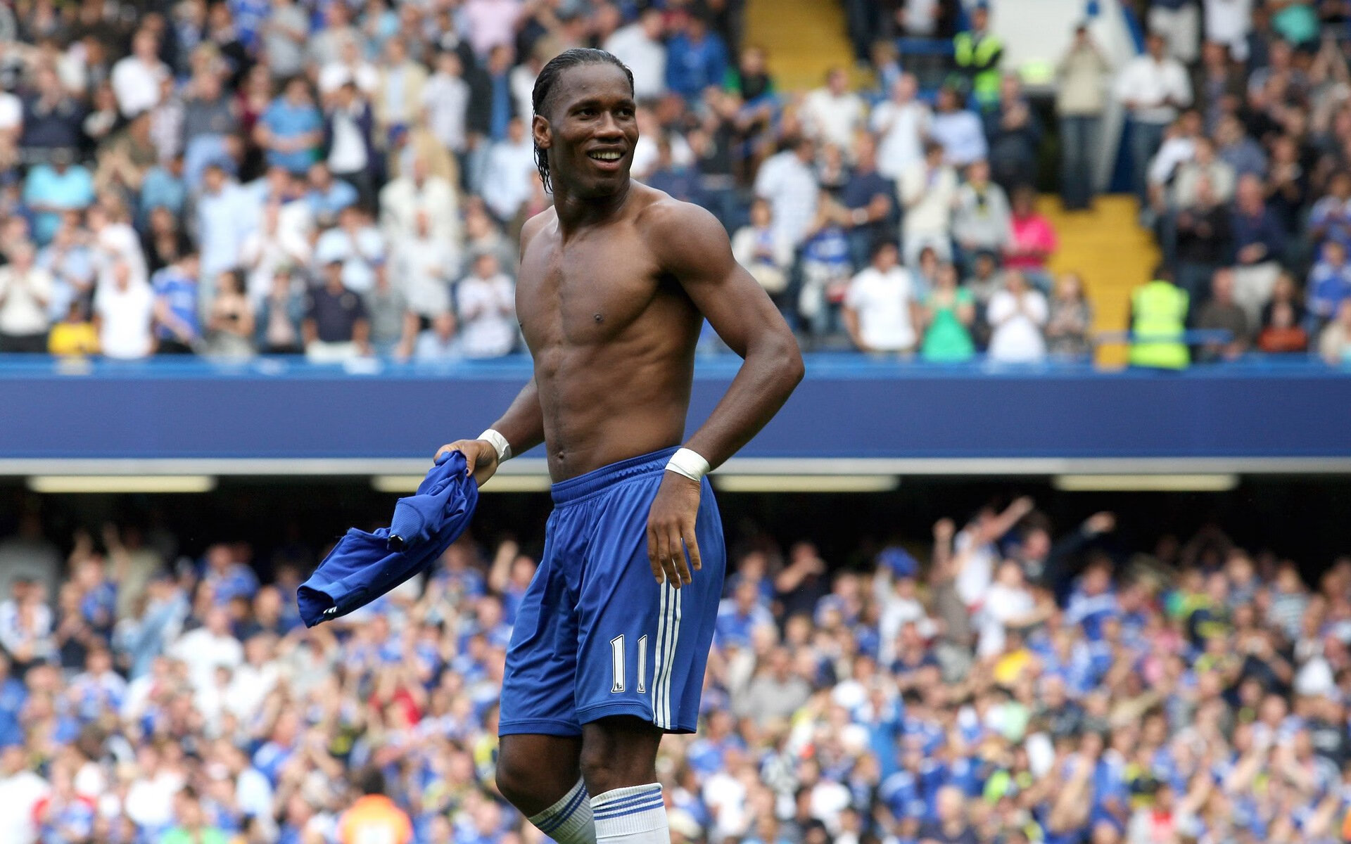 英超冲刺阶段，精彩反击和神级扑救成焦点，英超冲刺速度